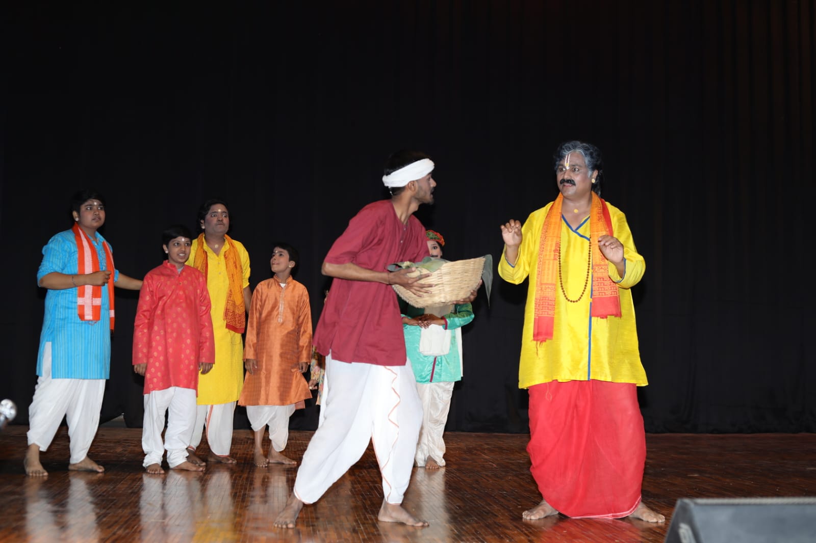 संत कबीर अकादमी सभागार में सजा रंगमंच, प्रेमचंद से अहिल्याबाई तक दिखेगी नाट्य यात्रा