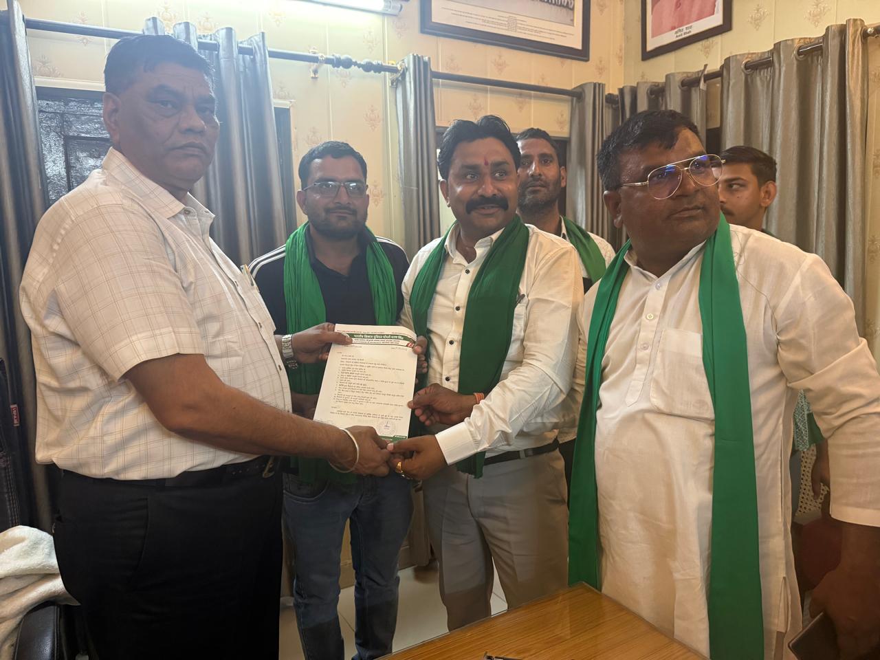 भारतीय किसान यूनियन ने प्रदेश के कृषि मंत्री को सौंपा,  11 सूत्रीय मांगों का ज्ञापन