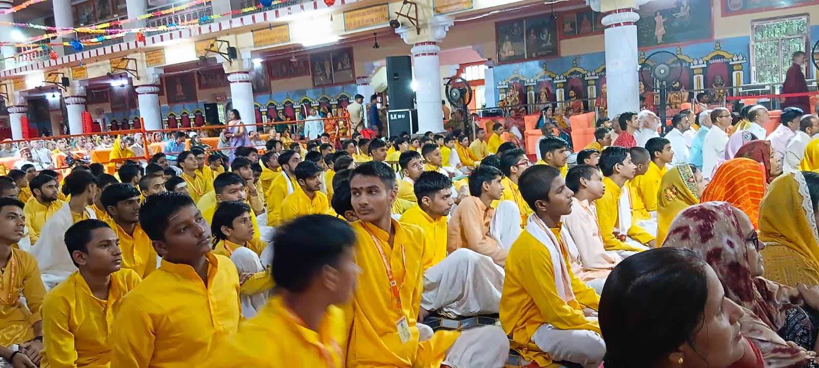 गोरखनाथ मंदिर में मनाया गया राधा रानी का छठी महोत्सव
