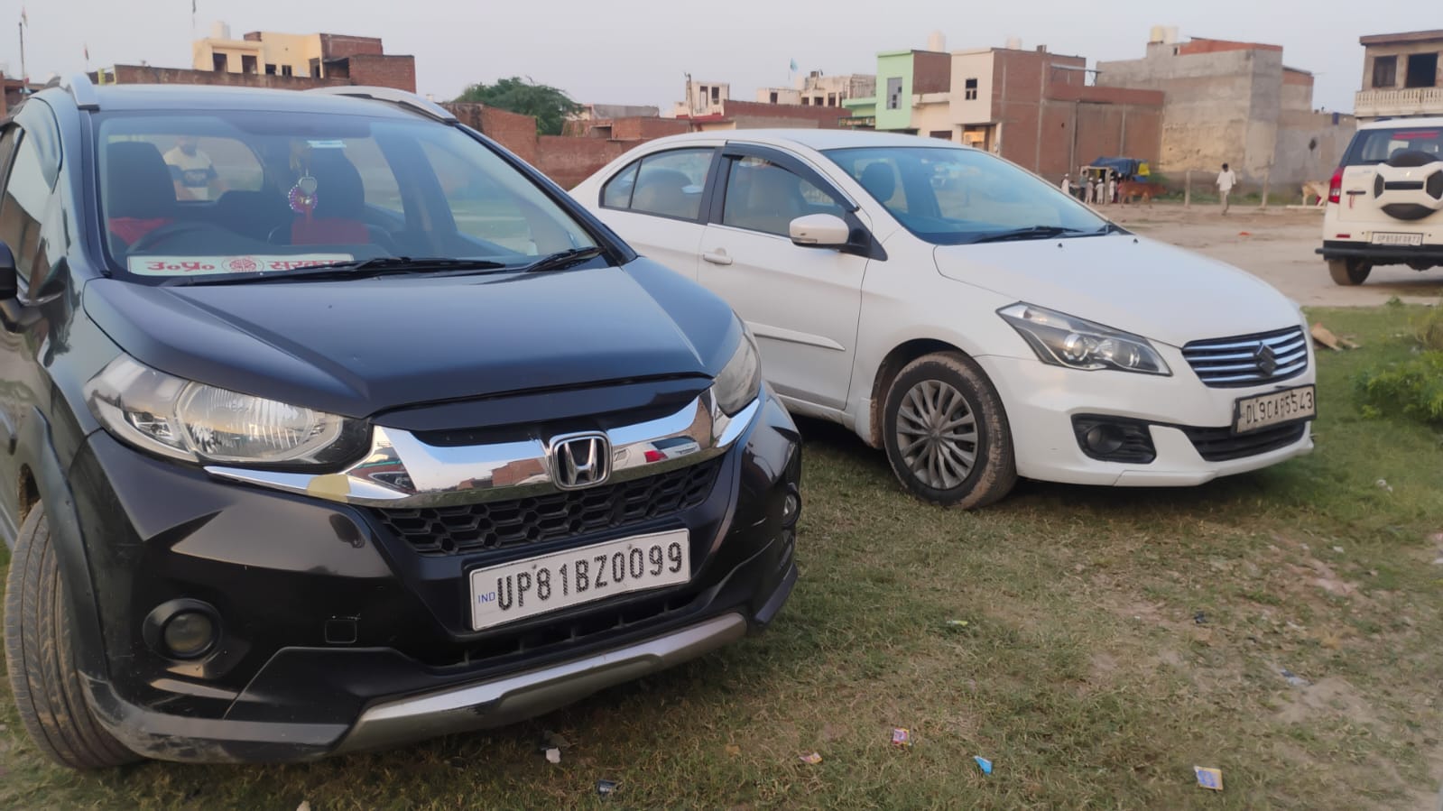 आगरा में नकली और प्रतिबंधित दवाओं के गोदाम पर छापा 